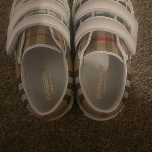 Burberry Strapped Tennis